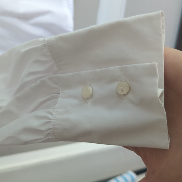 Mac & Jac Classic White Ruffle Front Blouse Medium Professional Chic - Picture 6 of 6